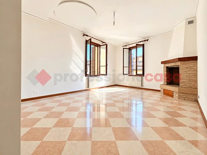 Appartamento trilocale in vendita in Via Nazario Sauro, Padova