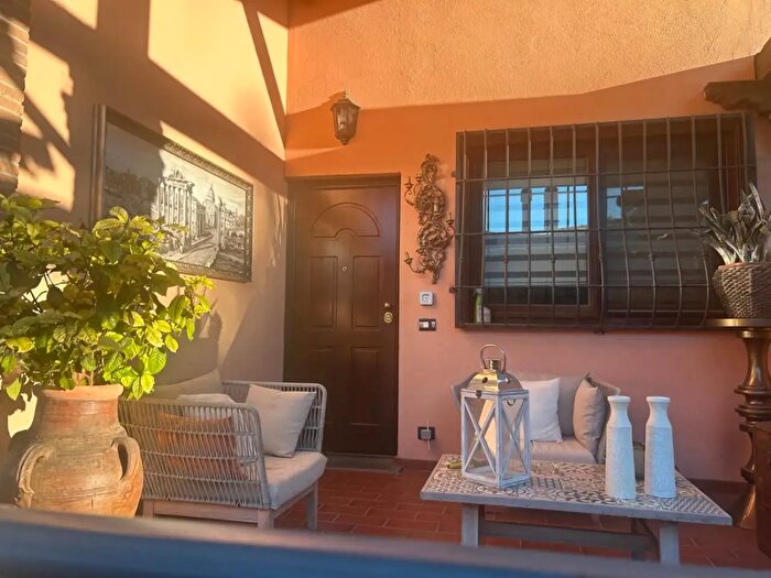 Casa con 5 locali in vendita in Via Umberto Giordano, Roma