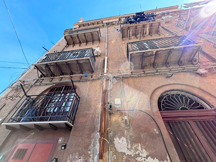 Appartamento bilocale in affitto in Vicolo Ortolani, Palermo