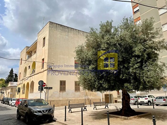 Appartamento con 5 locali in vendita in Via Madonna delle Neve, Brindisi