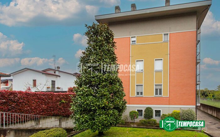 Appartamento trilocale in vendita in Via San Giovanni, Castellanza