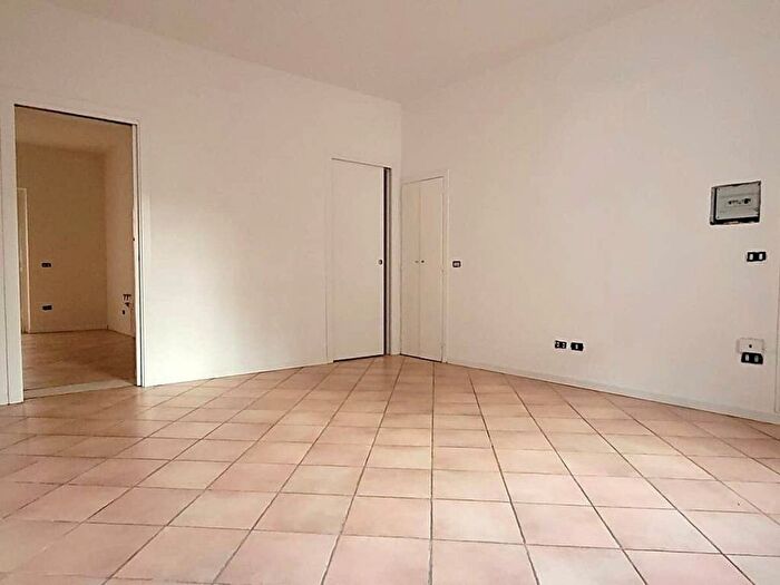 Appartamento trilocale in affitto in Via del Palazzo, Centro, Montirone