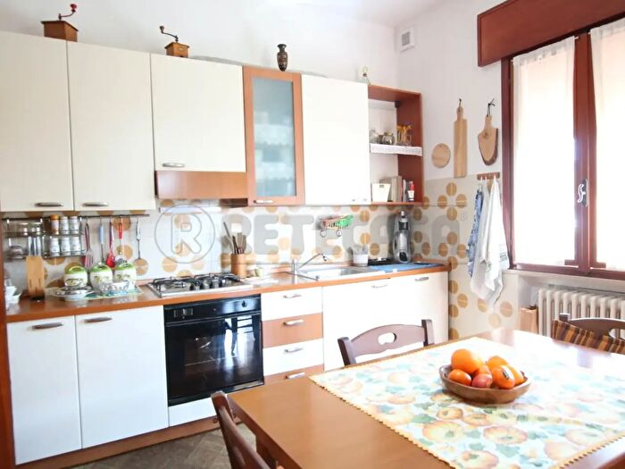 Appartamento con 6 locali in vendita in Arcugnano