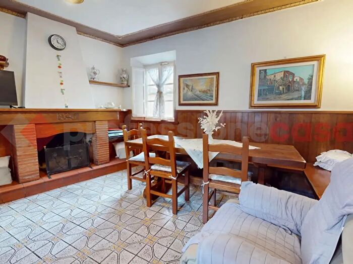 Casa con 5 locali in vendita in Via della Ruga, Capannori