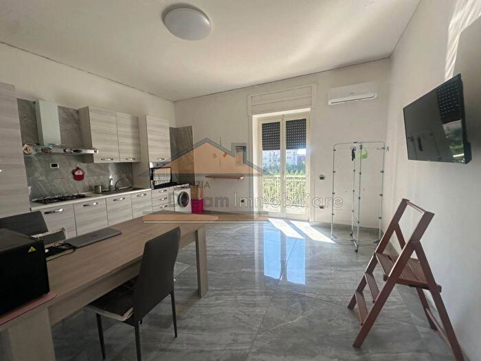 Appartamento bilocale in affitto in Piazza Annunziata, Centro Storico, Giugliano in Campania