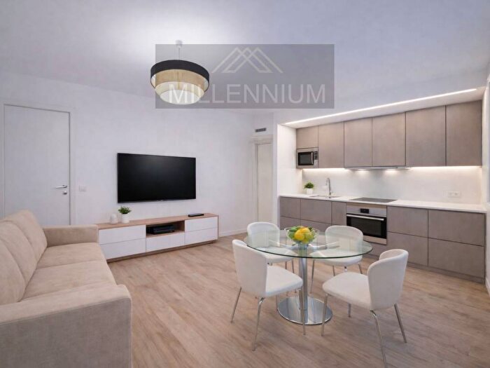 Appartamento bilocale in affitto in Centro, Arona