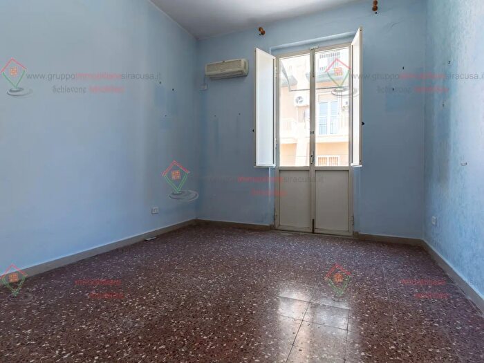 Casa trilocale in vendita in Siracusa