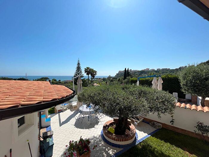 Casa trilocale in affitto in Via dell'Angolo, Centro, Sperlonga