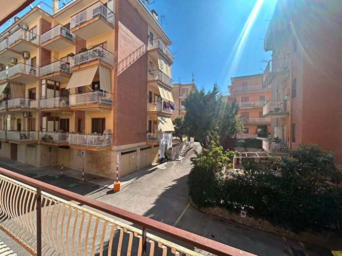 Appartamento trilocale in affitto in Via Ponza, Gaeta