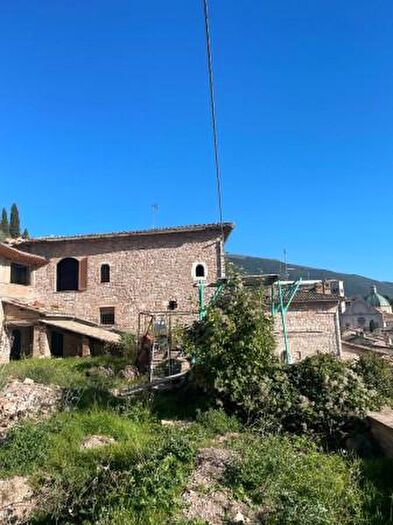 Casa con 5 locali in vendita in Via Santa Maria delle Rose, Assisi