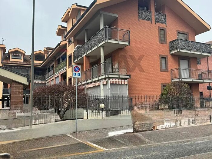 Appartamento quadrilocale in vendita in Via Rossini, Beinasco