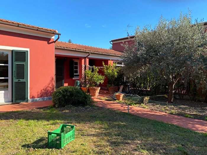 Casa con 5 locali in affitto in Via Fontananera, Sarzanello San Lazzaro, Sarzana