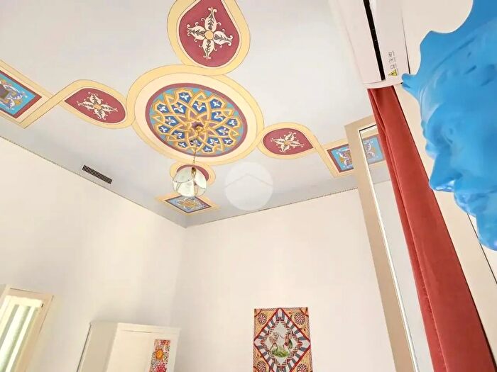 Appartamento quadrilocale in affitto in Via Michele del Bono, Palermo