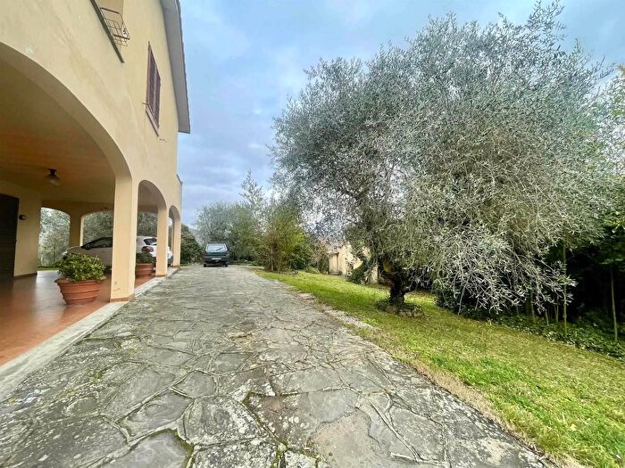 Casa con 9 locali in vendita in Figline E Incisa Valdarno, Figline e Incisa Valdarno