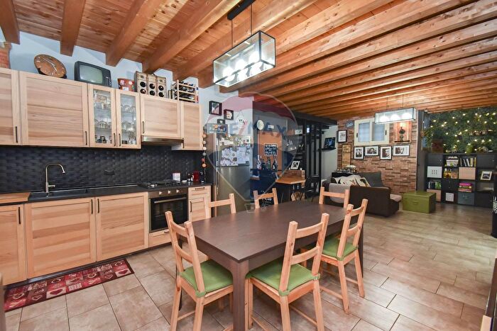 Casa con 5 locali in vendita in Vicolo Panebianco, Paterno