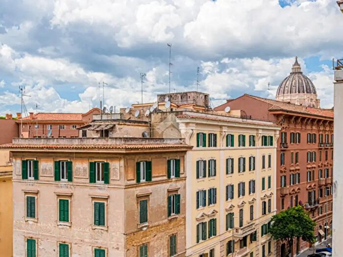 Appartamento bilocale in vendita in Via Pelagio I, Roma