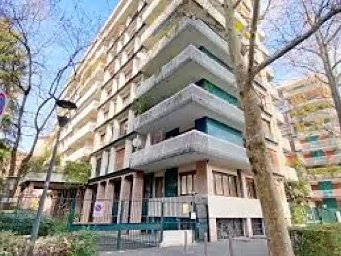 Appartamento quadrilocale in affitto in Via Giuseppe Frua, Milano