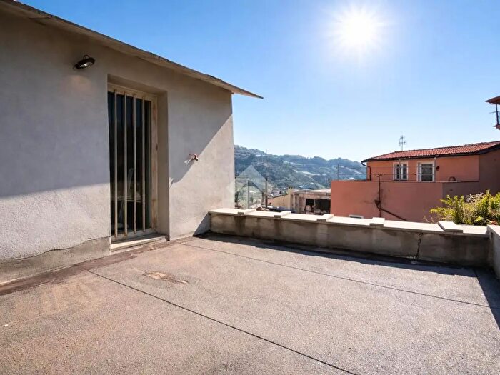 Appartamento quadrilocale in vendita in Salita alla Torre, Taggia