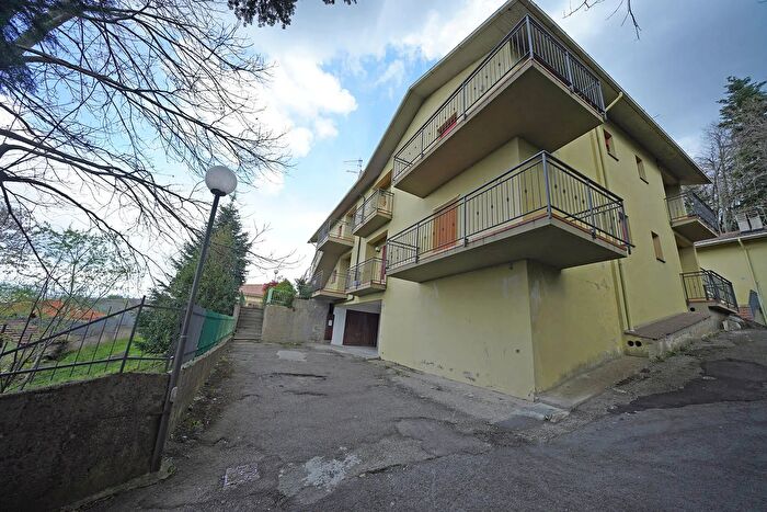 Casa bilocale in vendita in Santa Fiora