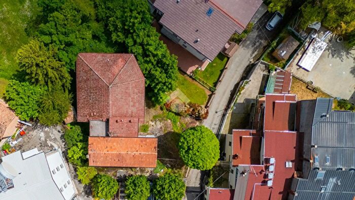 Casa quadrilocale in vendita in Via Irma Ferrari Salvi, Bore