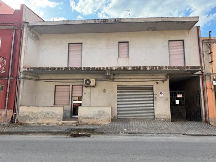 Casa quadrilocale in vendita in Via Nazionale San Biagio, Terme Vigliatore