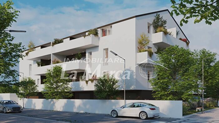 Appartamento quadrilocale in vendita in Via SantAntonino, Treviso