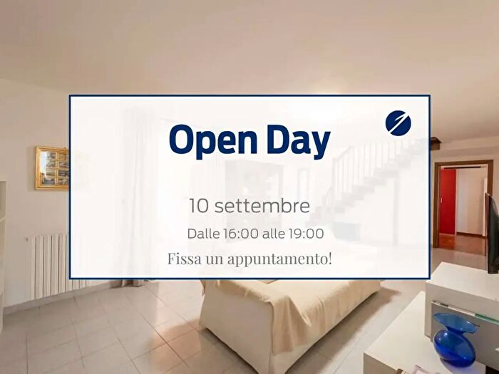 Appartamento con 8 locali in vendita in Via Giacomo Matteotti, Agugliano