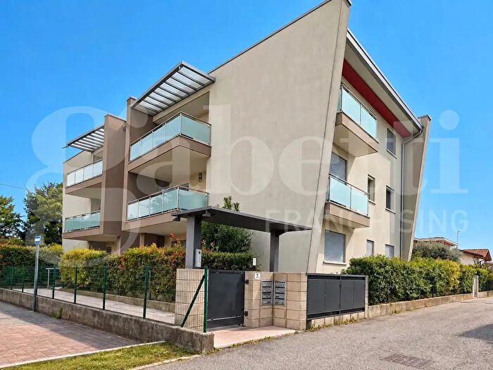 Appartamento trilocale in vendita in Via Piave a, Casarsa Della Delizia