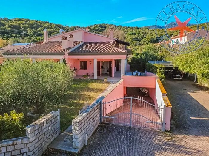 Casa con 5 locali in vendita in Via Giovanni XXIII, Campo NellElba