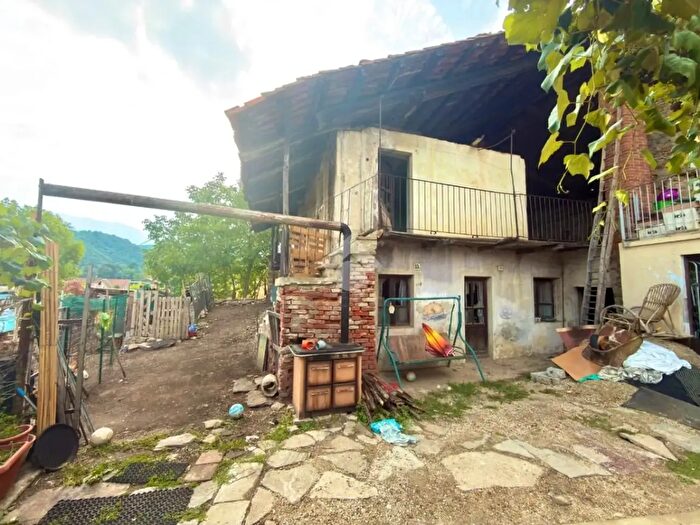 Casa con 5 locali in vendita in Via Ruata Sangone, Giaveno
