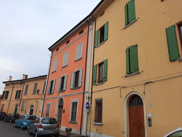 Appartamento quadrilocale in affitto in Via Giulio Cesare Croce, Centro, San Giovanni in Persiceto