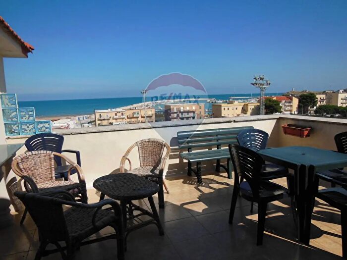 Appartamento bilocale in vendita in Via Giovanni XXIII, Vieste