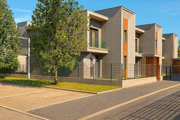 Casa quadrilocale in vendita in Villa Laterale Via Frati della Mensa, Cassano DAdda