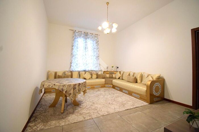 Appartamento bilocale in vendita in Via Bettola, Monza