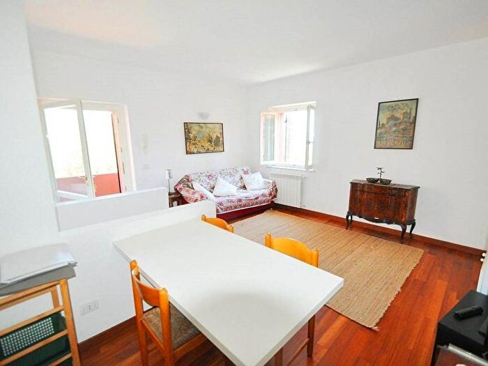 Appartamento trilocale in affitto in Rebocco La Chiappa, La Spezia