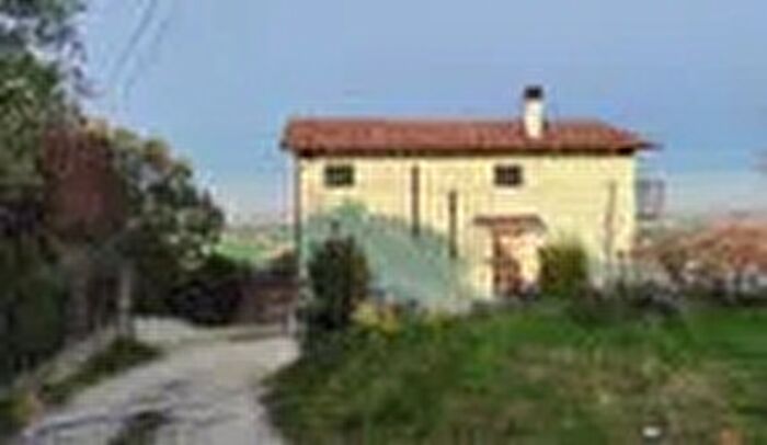 Casa con 7 locali in vendita in Via SantAnastasio Troviggiano MC Italia Cingoli, Cingoli
