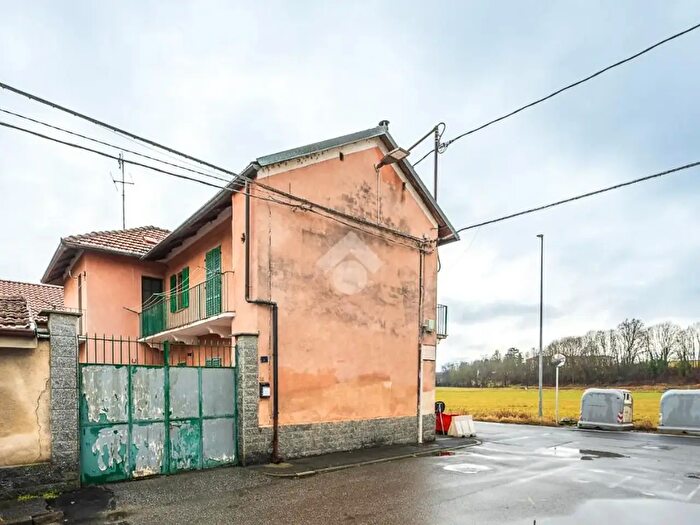 Casa con 6 locali in vendita in Via Pairolero Antonio, Venaria Reale
