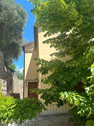 Casa con 5 locali in vendita in Via San Sebastiano, Vallebona