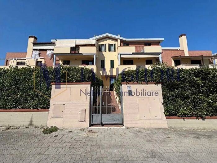 Casa quadrilocale in vendita in Montemurlo