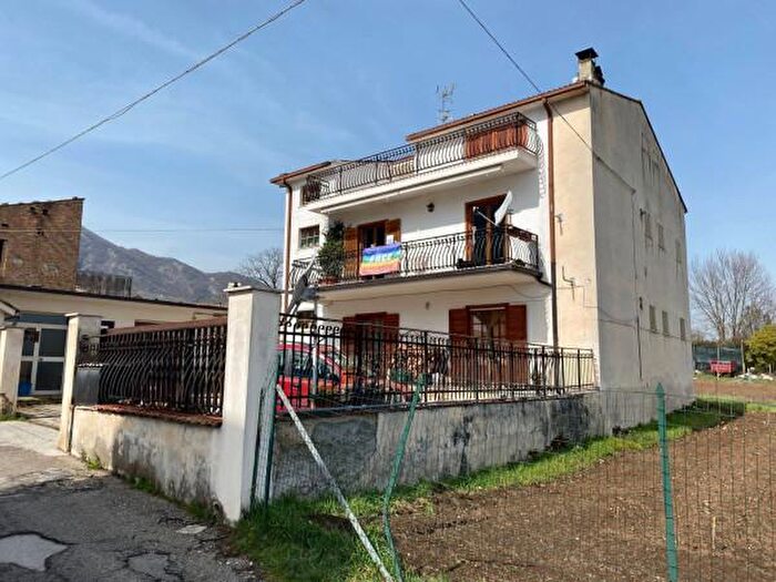 Appartamento con 6 locali in vendita in Via Maggio, Bojano