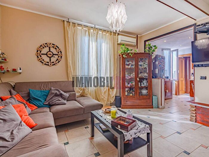 Appartamento trilocale in vendita in Via Senna, Roncocesi Villaggio Crostolo, Reggio Emilia