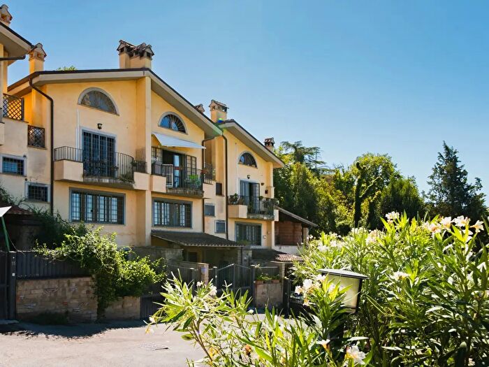 Casa trilocale in vendita in Via del Sorbo, Formello