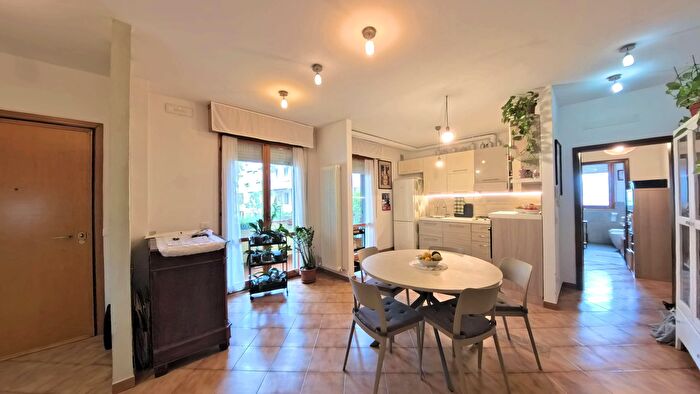 Appartamento quadrilocale in vendita in Via Toniolo, Rimini