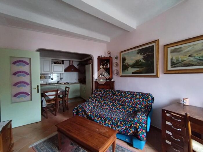 Casa quadrilocale in vendita in Piazza Castello, Sogliano Al Rubicone