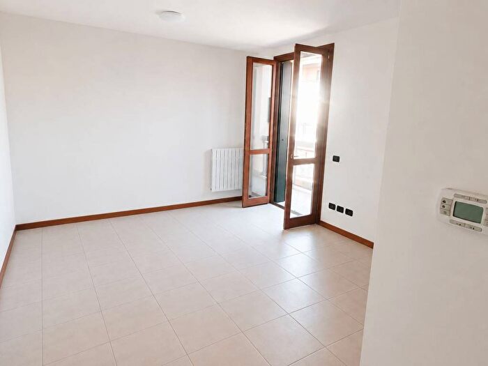 Appartamento monolocale in affitto in Via Brusaporto, Seriate