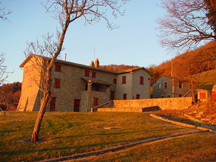 Casa con 6 locali in vendita in Via Petrata, Pieve San Nicolò San Martino, Assisi