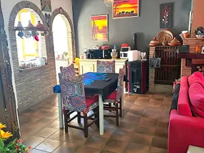 Casa quadrilocale in vendita in Viale Umbria, Valtopina