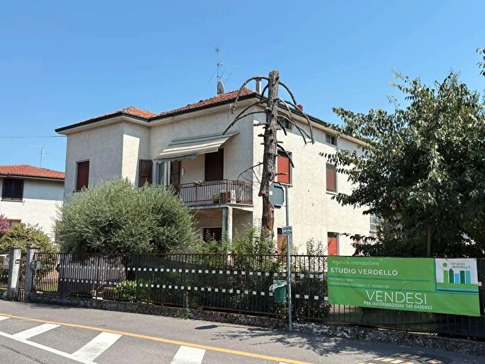 Appartamento quadrilocale in vendita in Via Giuseppe Verdi, Arcene