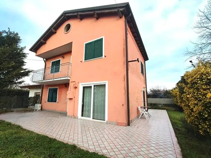 Casa con 5 locali in affitto in Via Canal di Valle, Chioggia