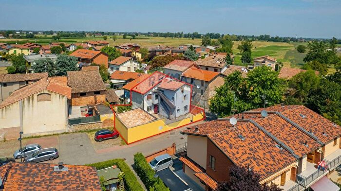 Casa con 6 locali in vendita in Via Angelo Secchi, Bibbiano